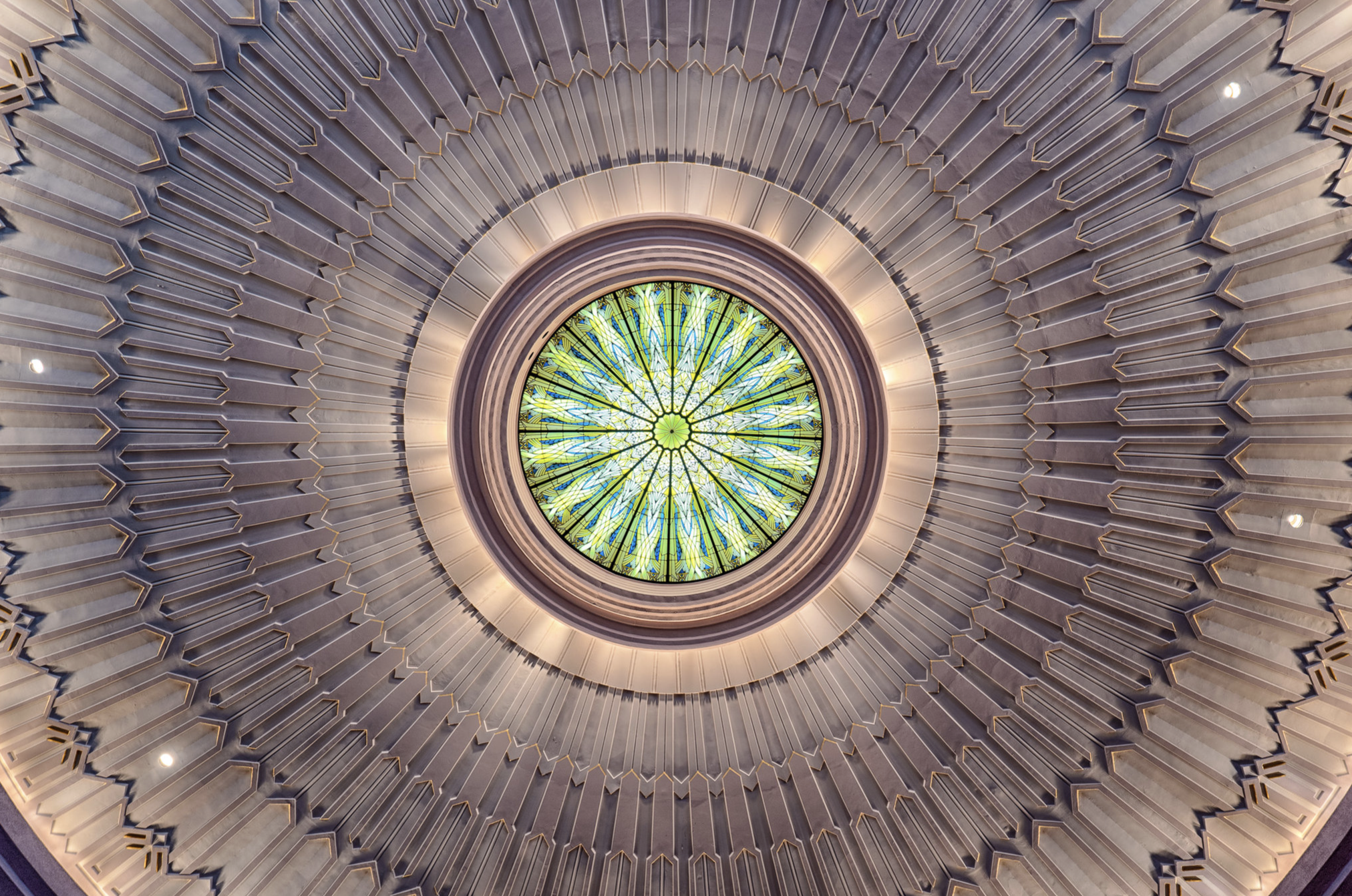 Boston Avenue United Methodist Church sanctuary — organ, pews, and circular ceiling
